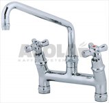TWO-HOLE TAP MOUNTING DISTANCE 200 mm